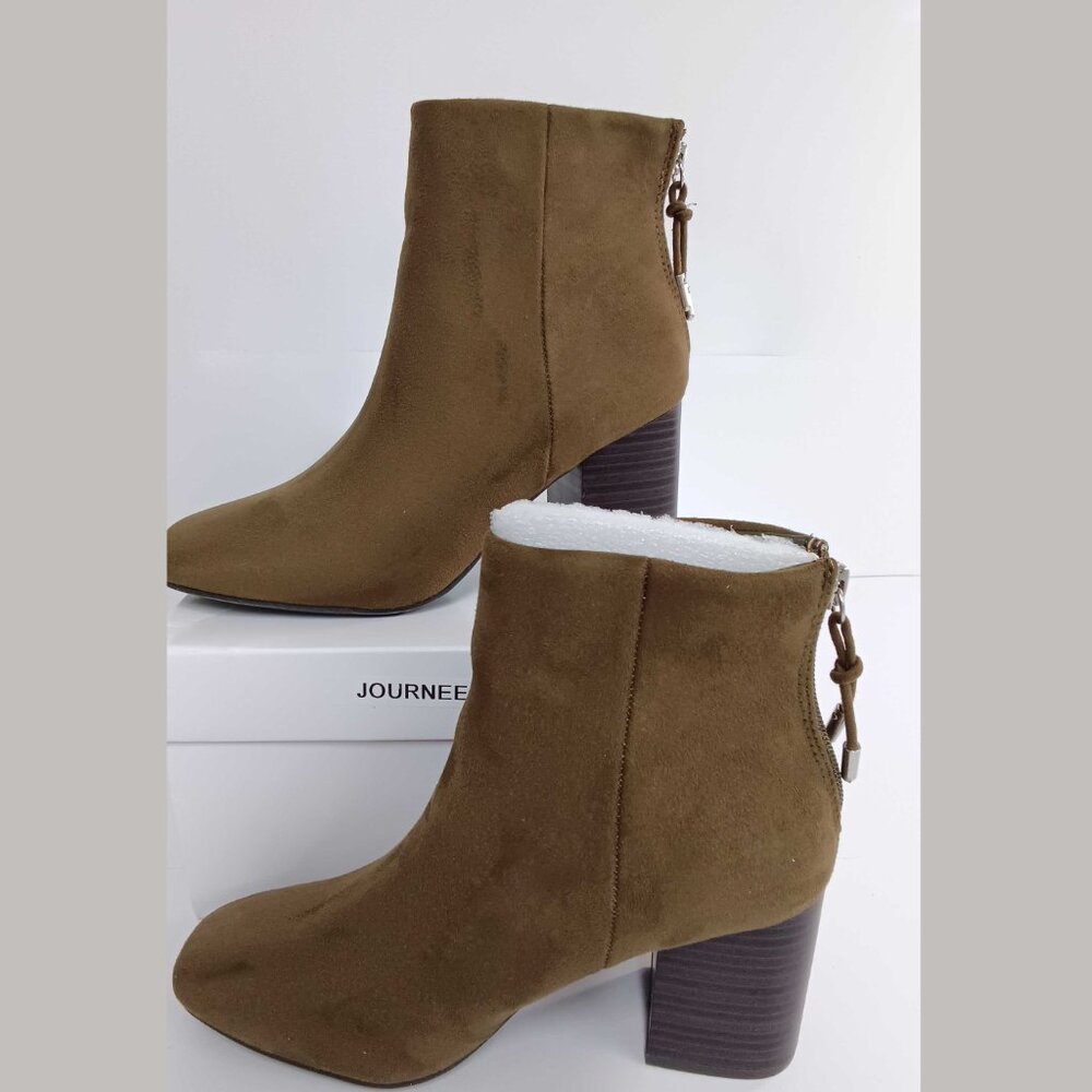 Journee collection Women's Audrina Heeled Booties - Olive 6